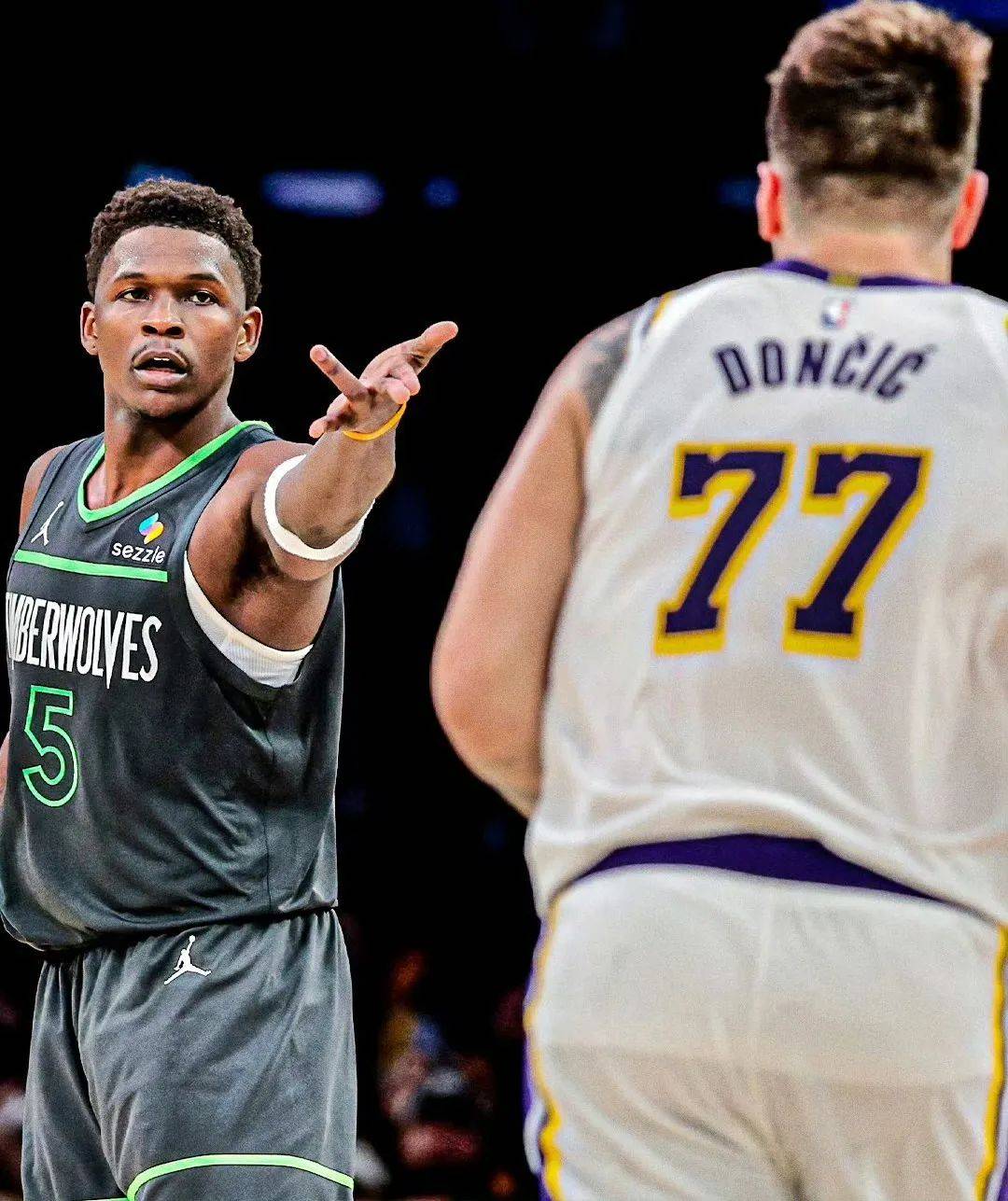 关于Doinb官方宣布爆冷新规，湖人引发争议！的信息